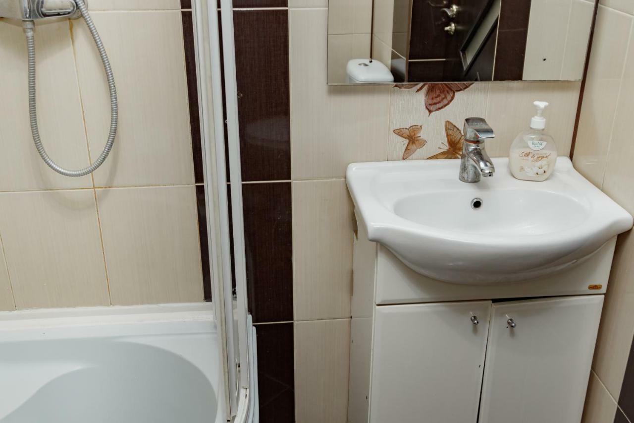 Transitional Havryky Apartment Lviv Buitenkant foto
