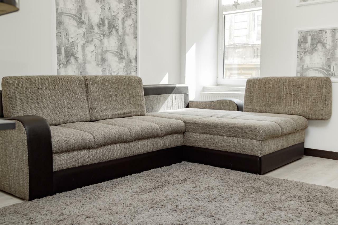Transitional Havryky Apartment Lviv Buitenkant foto