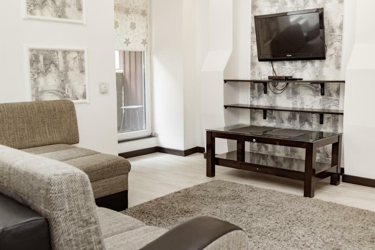 Transitional Havryky Apartment Lviv Buitenkant foto
